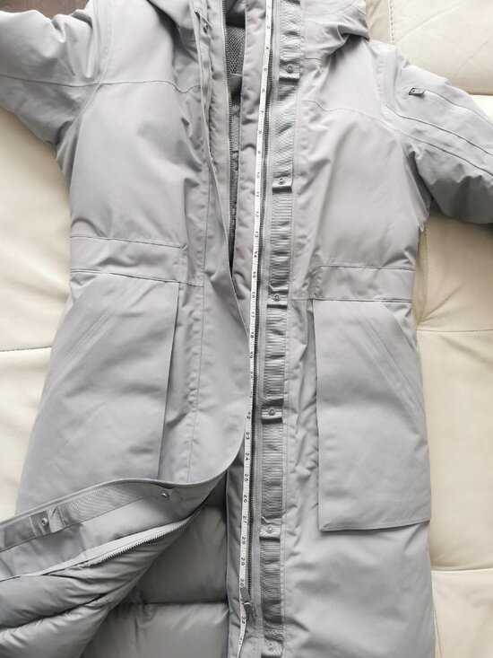 Lululemon Winter Warrior Long Parka   (Rhino Grey) - Picture 11 of 13